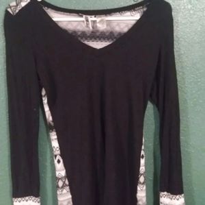 BKE Small Black Long Sleeve